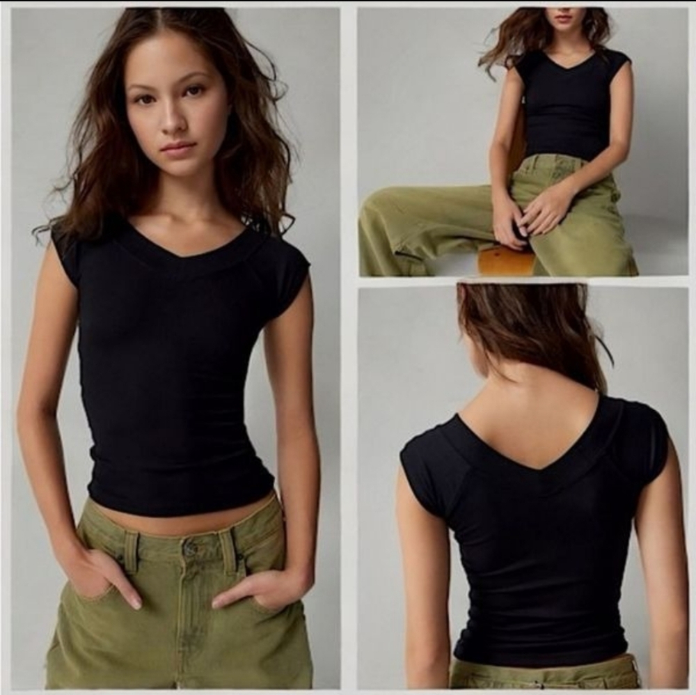 BDG | Ribbed v-neck - Picture 3 of 3